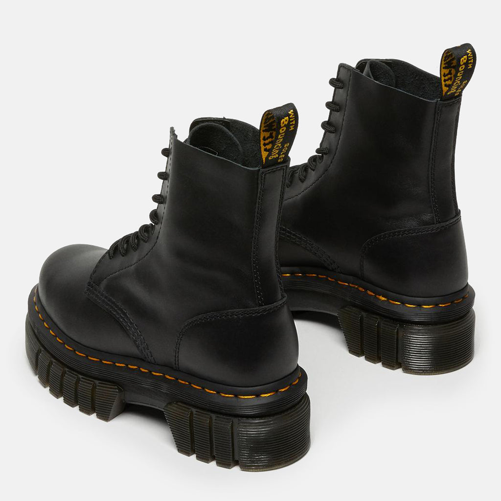 AI22---drmartens---AUDRICK W8 EYE BOOT BLACK NAPPA LUX_3_P