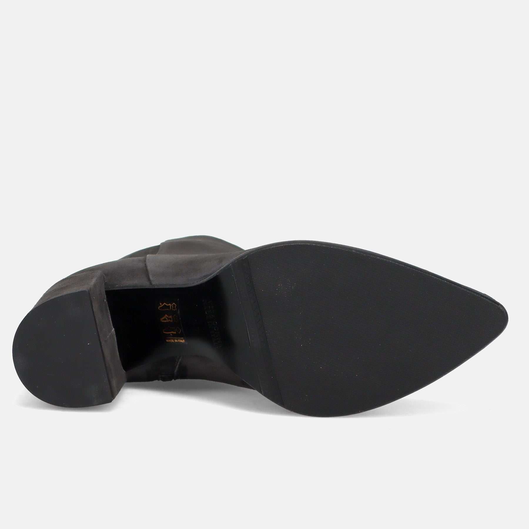AI22---silvia rossini---SR520GDARK GREY_4_P