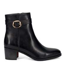 Calpierre ankle boots in soft black leather with medium heel