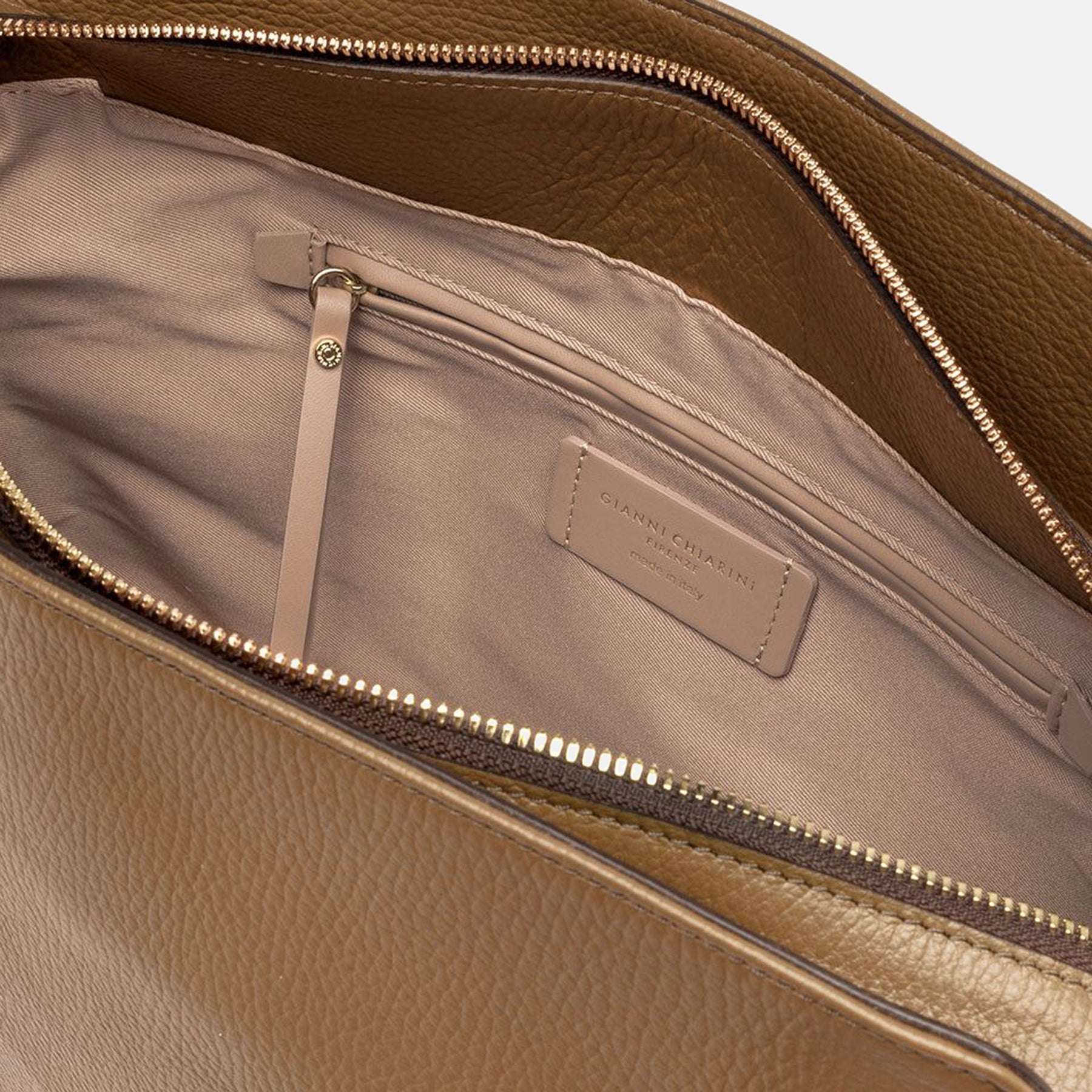 AI24---gianni chiarini---BS10802GRN5394LIMO_4_P
