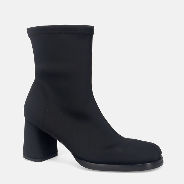 AI24---miss elastic---876210-0605-NEGRO_1_P