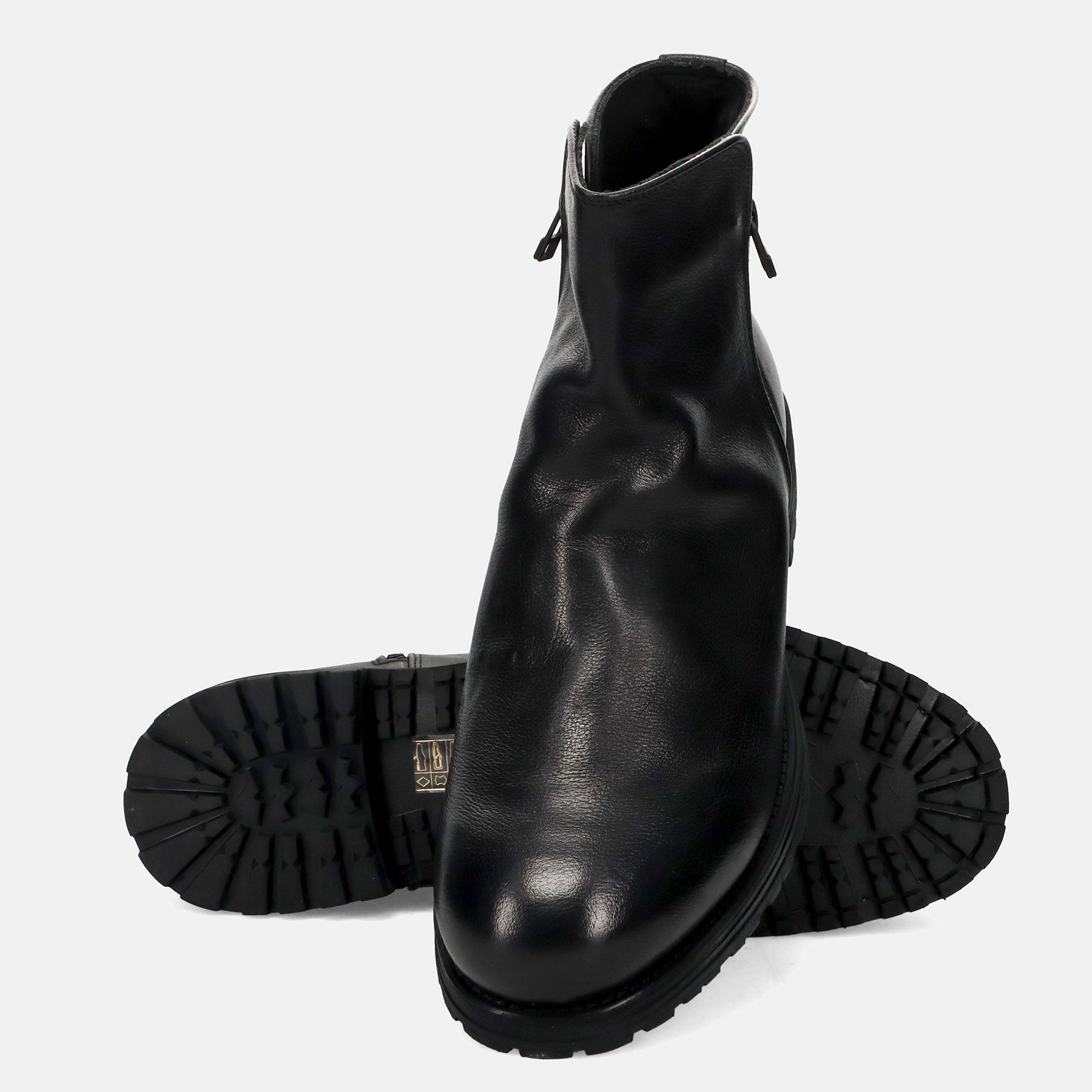 AI25---pawelks---24203BUFALO NERO_3_P