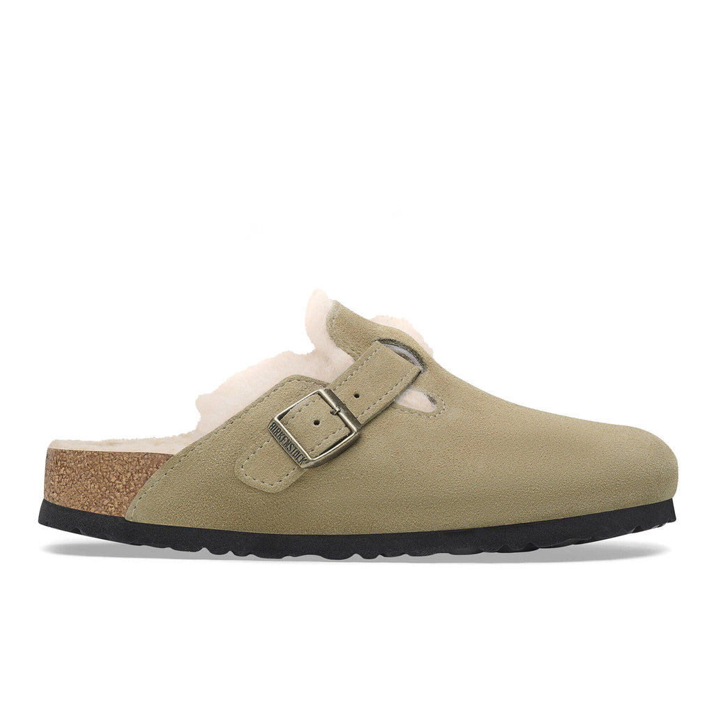 BIRKENSTOCK: Men's Boston sabot in beige suede with lambswool fur lining