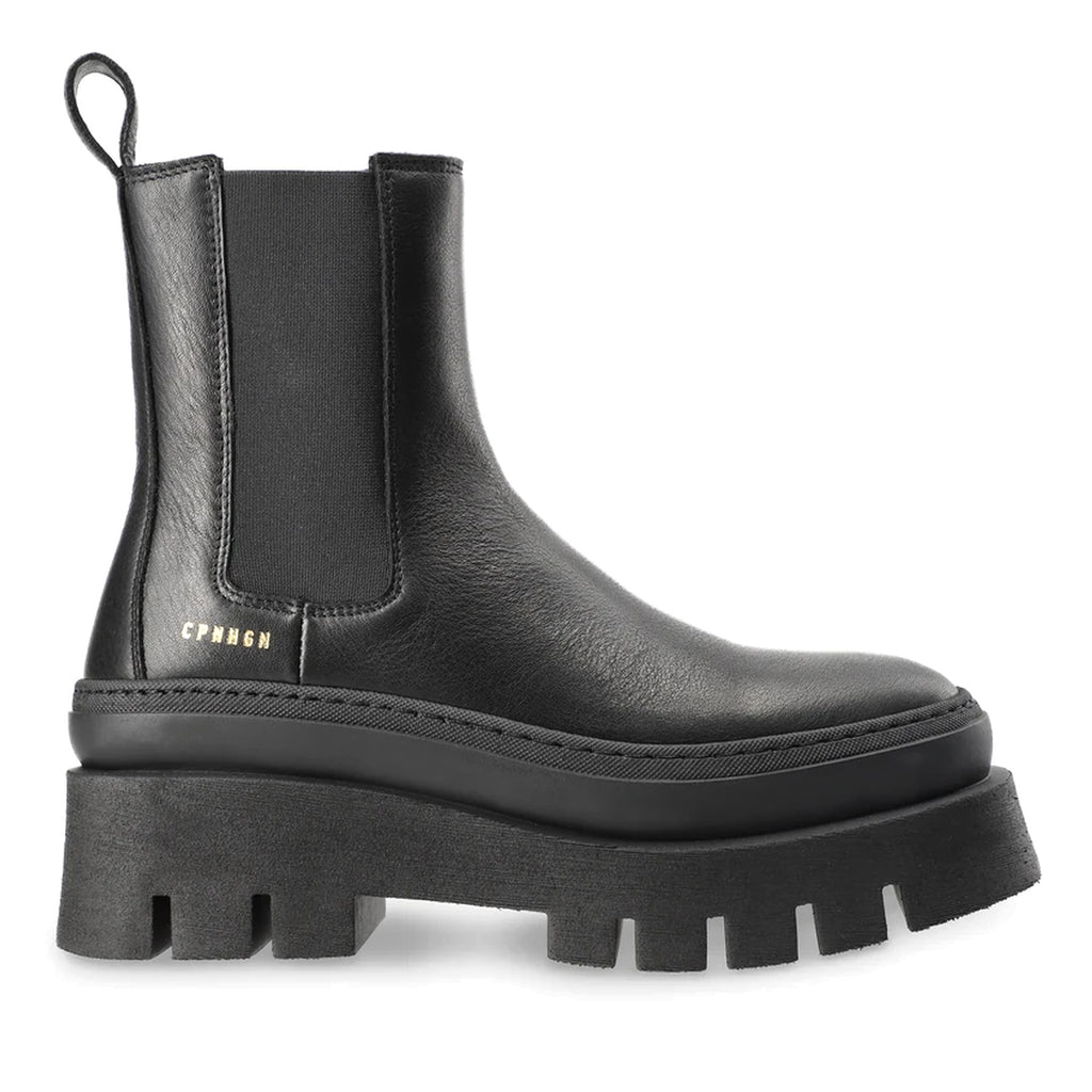 COPENHAGEN: Women's CPH686 Chelsea boot in black leather with chunky sole