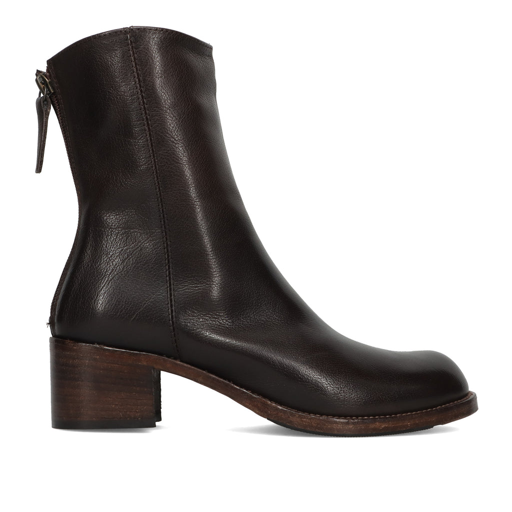 History541: Women's ankle boot in soft dark brown leather with a comfortable heel