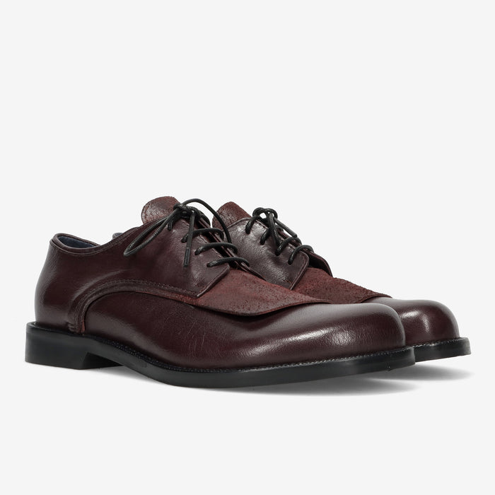 AI26---history541---GISELLE0103 DAYTONA BURGUNDY_1_P