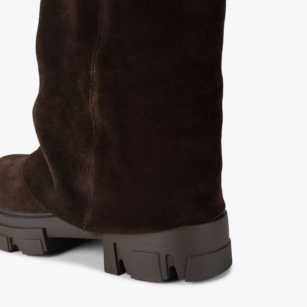 AI26---kurt geiger---STOMP FOLDOVER943_4_P