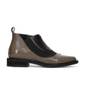 LE BOHEMIEN: Women's ankle boot in soft dark brown leather and taupe naplak with elastic insert