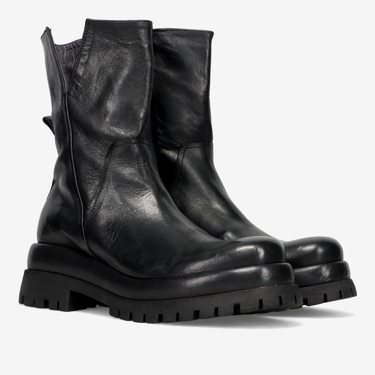 AI26---pawelks---W1172CALIF NERO_1_P
