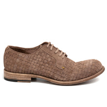 Earth woven derby
