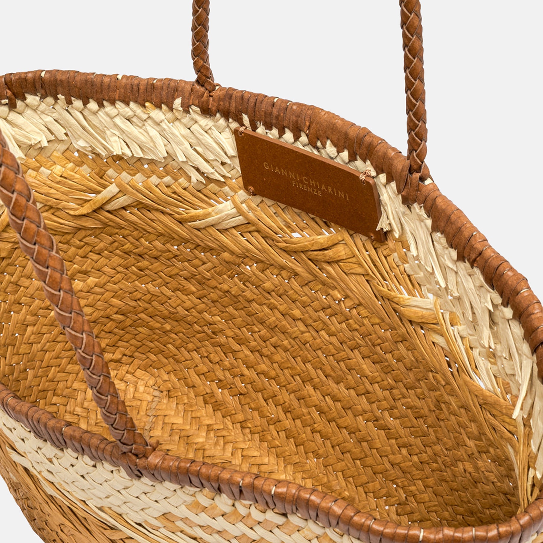 PE26---gianni chiarini---11312 COMM STRAWINT064_4_P