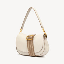 Helena round small sand