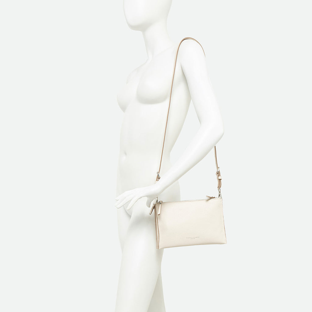 PE26---gianni chiarini---BS11811()COMM GRNMARBLE_6_P