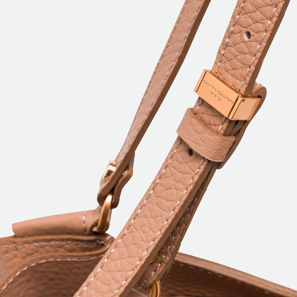 PE26---gianni chiarini---BS 12226 RNGDBLCLAY_4_P