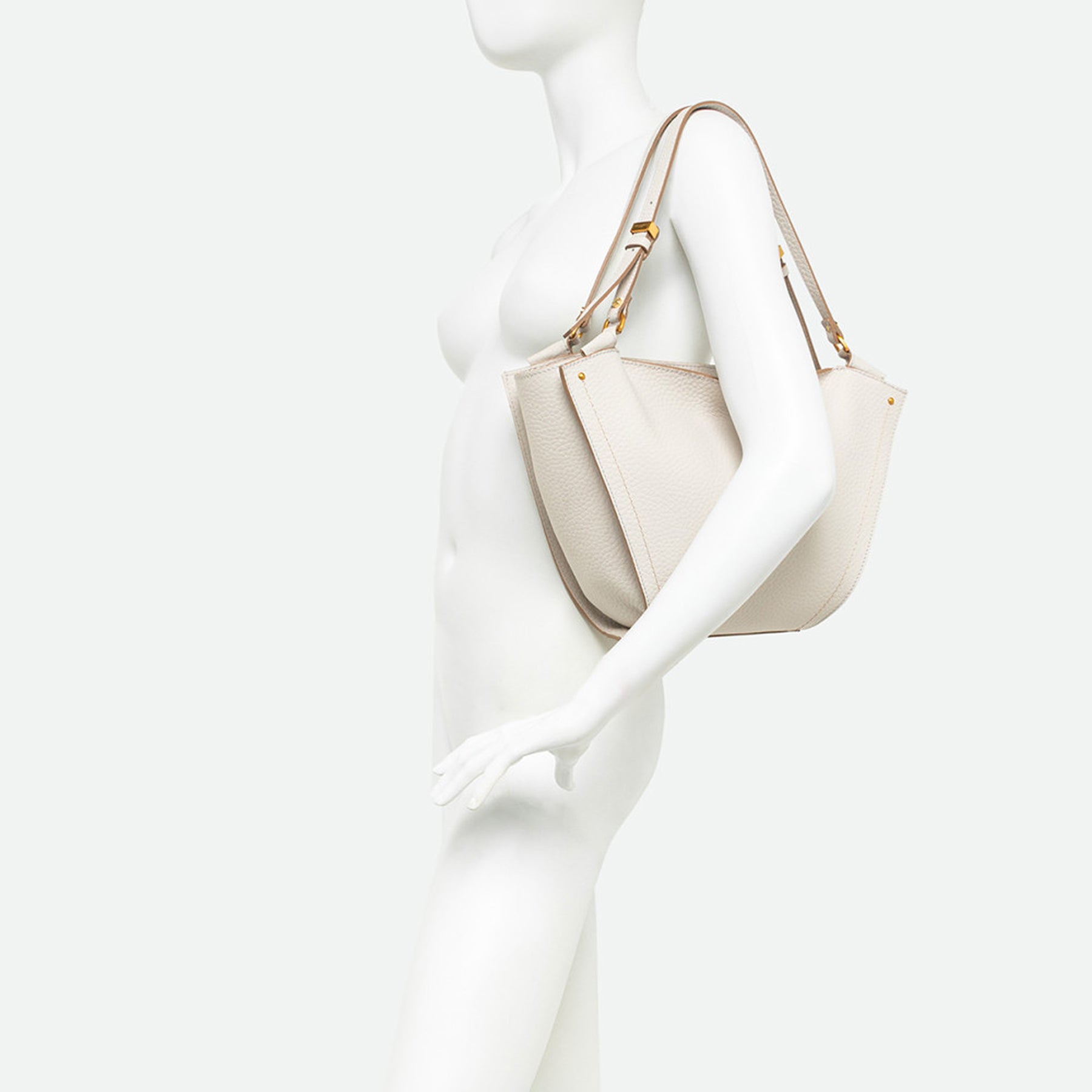 PE26---gianni chiarini---BS 12226 RNGDBLCLAY_5_P