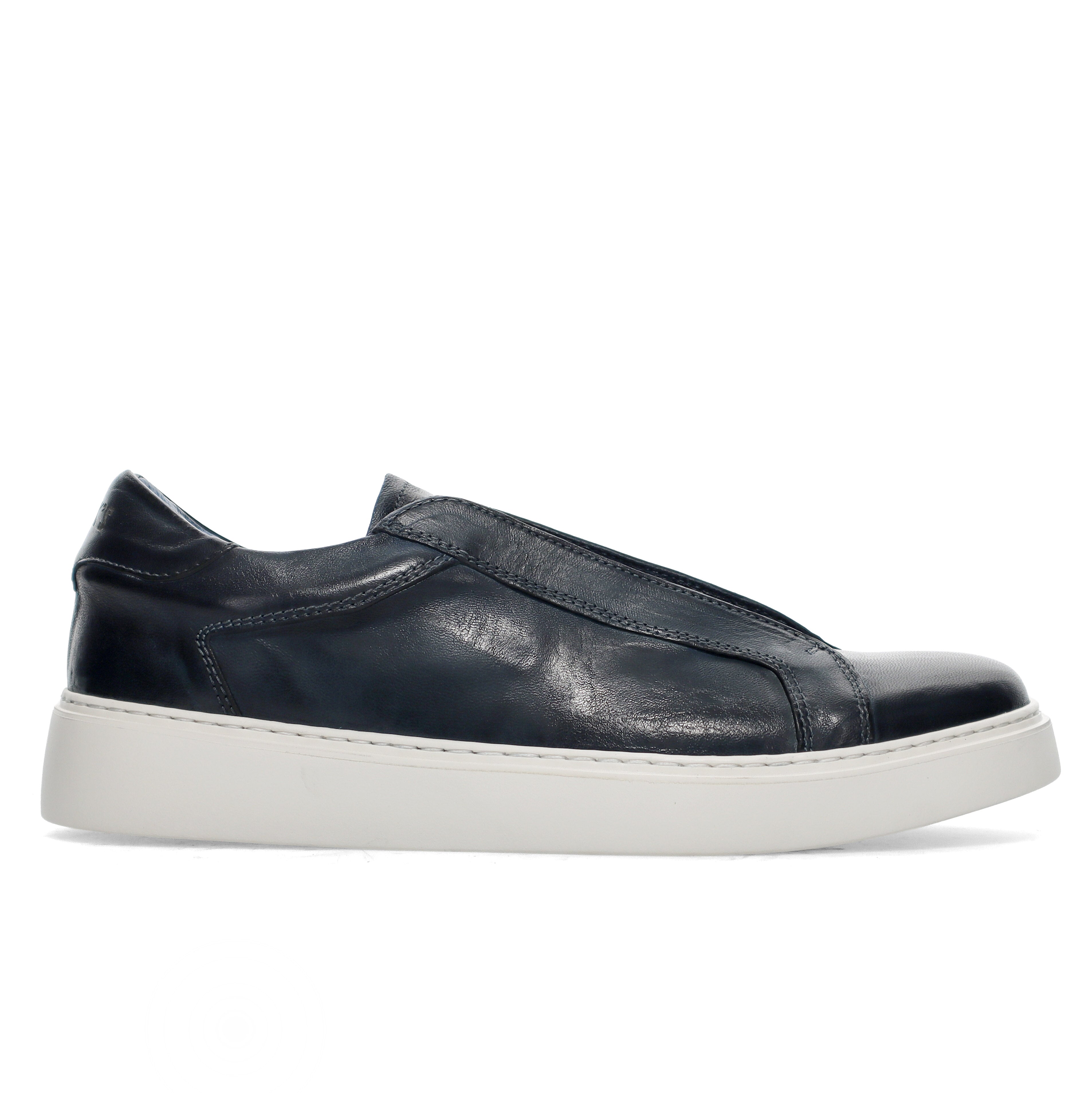 PE26---pawelks---26185CRUST BLU