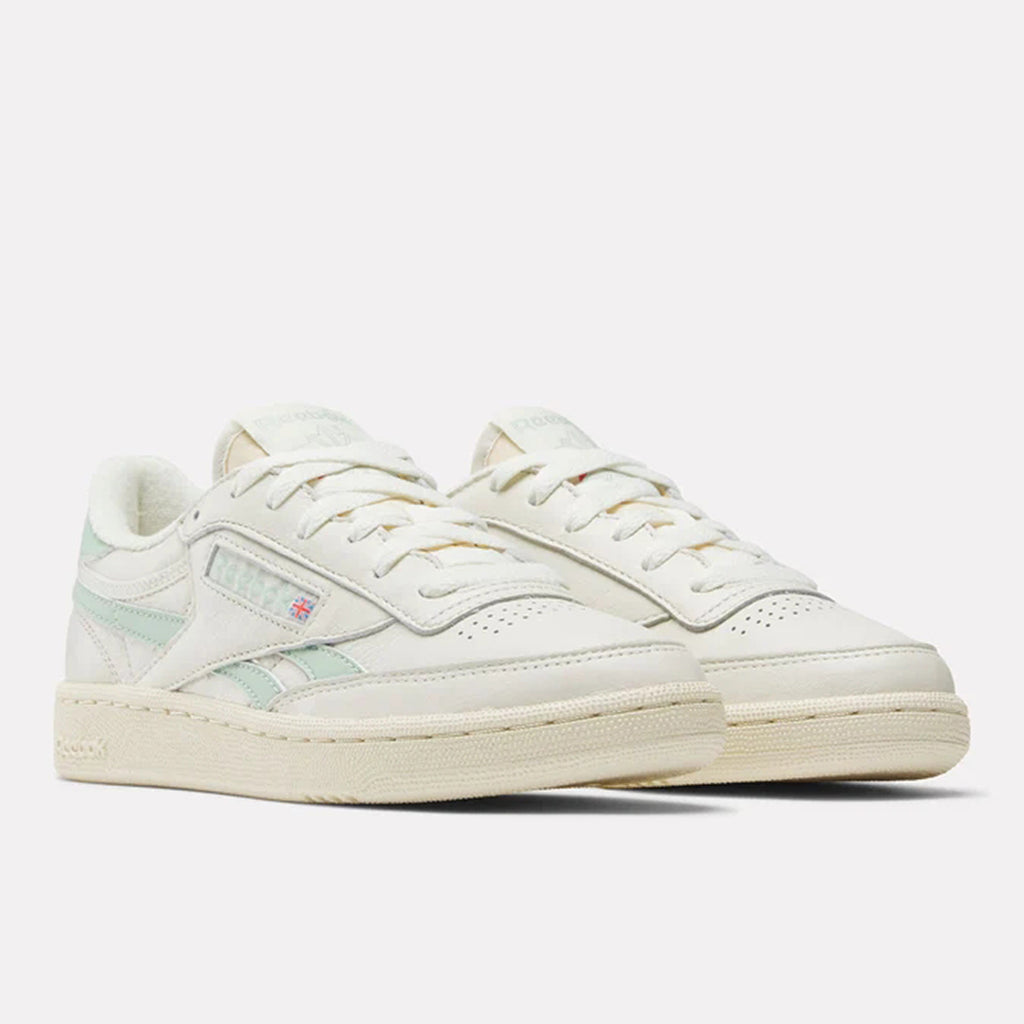 PE26---reebok---CLUB C REVENGE VINTAGE W957_1_P