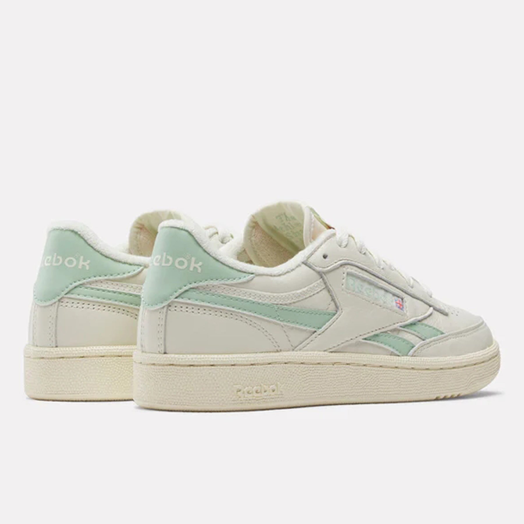 PE26---reebok---CLUB C REVENGE VINTAGE W957_2_P