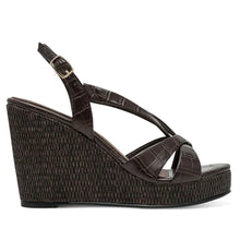 Moro coconut wedge
